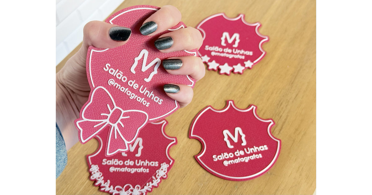 Exhibidor para Salón de Uñas