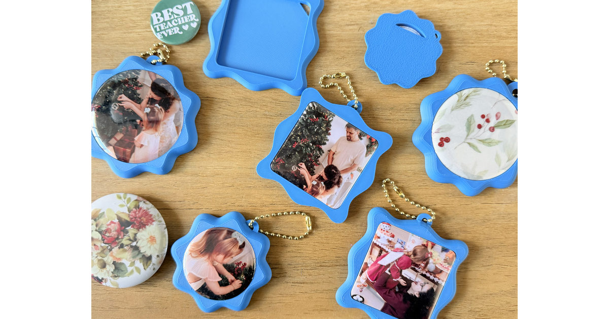 Botton Border Keychain